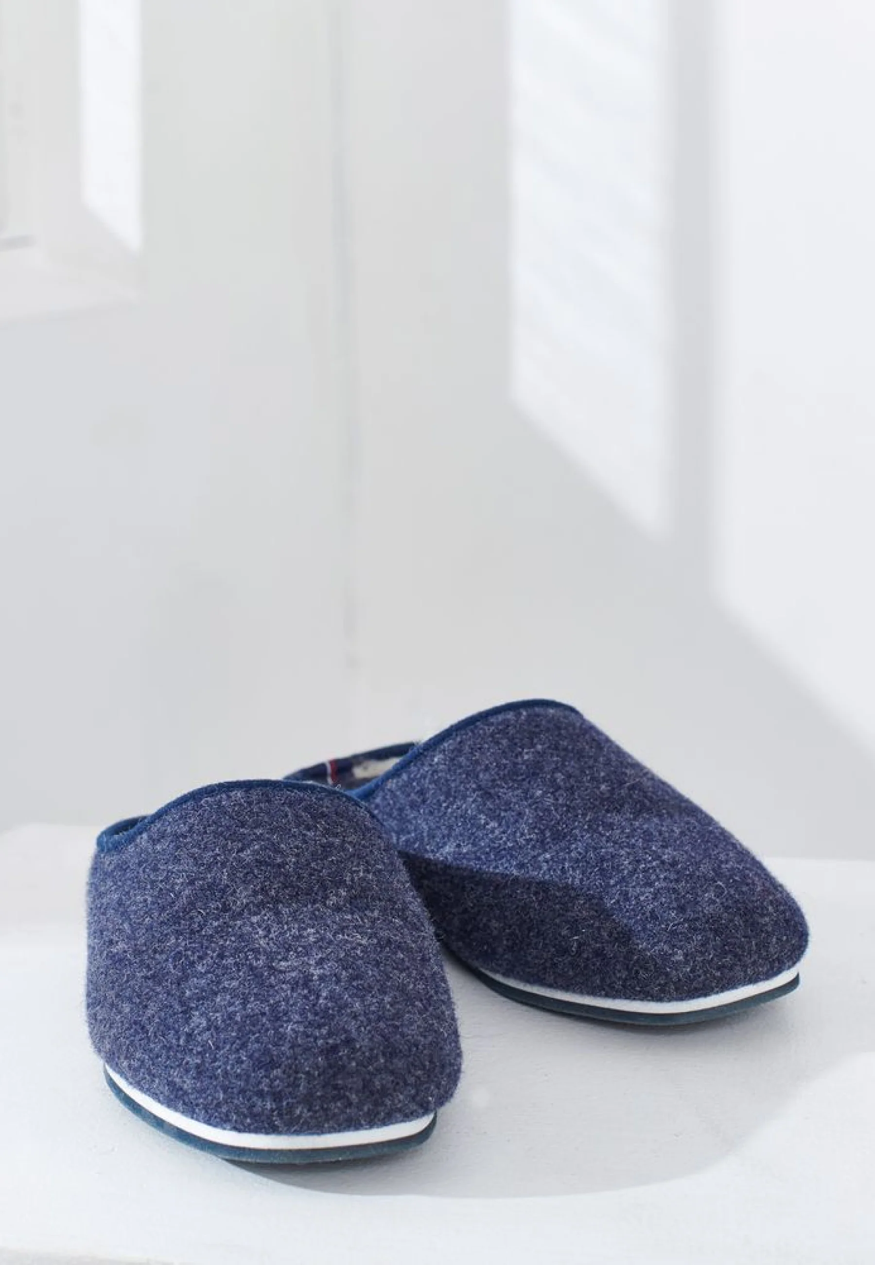 Chaussons d'intérieur en laine - Claude Marine - Image 6